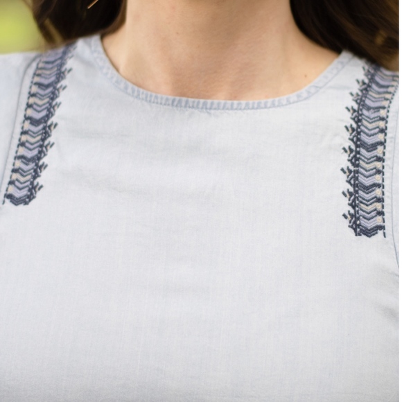 Chambray Cutie Embroidered Blouse - Picture 3 of 3